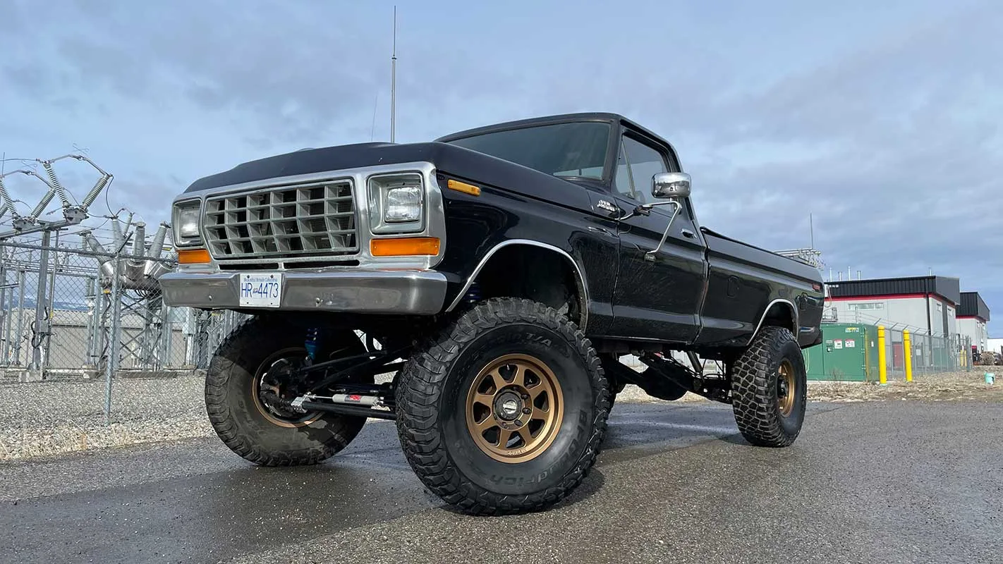1978 Ford F150, underside detail of the custom 4-link and coilover setup